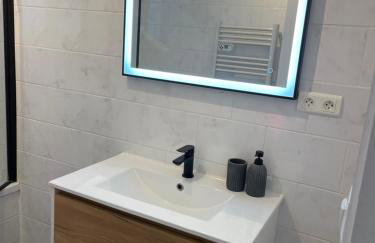 Appartement terrasse 4 à 6 adultes linge compris Les Epesses 3 min du parc PUY DU F0U - Foto 7