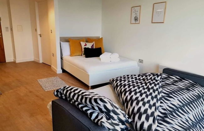 A Modern Studio With Great City Views - 17th Floor, City Views & 2 Minutes to Canal - Foto 12