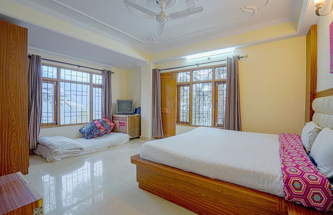 Shimla Woods 2BHK by Dumnu Homes - Foto 2