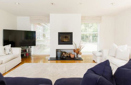 Secluded Rural Retreat Close to Beach - Sleeps 12 - Foto 54