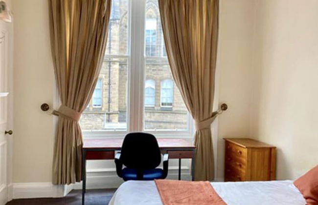 Large 5 Bedroom Flat in Marchmont, Edinburgh - Foto 4