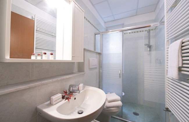 Frontline B - 5A - M2 - Near To The Sea - Photo 18