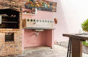 Car in the garage and everything on foot. - Photo 48