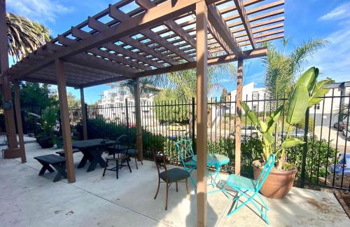 Bright & Quiet 1-Bed Condo with Balcony - Foto 15