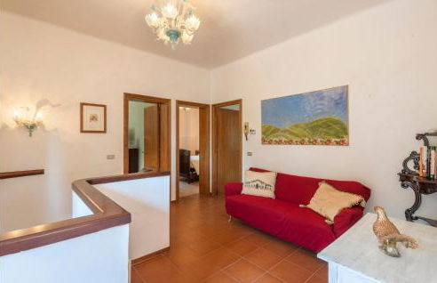 Gorgeous Home In Ponzano Di Fermo - Foto 16