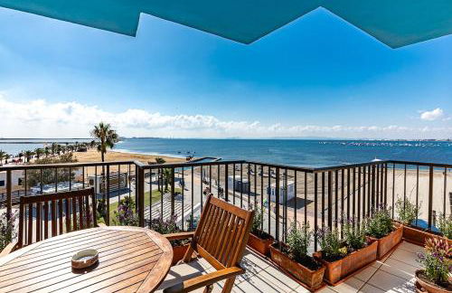 Encantador apartamento con vistas al mar y AC - Foto 1