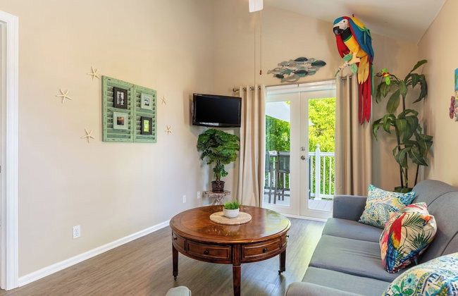 Parrot Perch by Avantstay Old Town Key West w/ Shared Pool Month-long Stays Only - Foto 84
