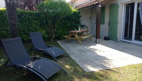 Charmante Maison Bord de Mer avec Piscine et Tennis 5-P - Foto 1