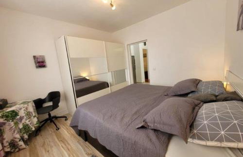 Apartment für 4 Personen mit Jacuzzi und Pool - Foto 11