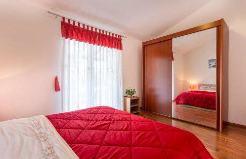 Villa Mirela with a comfortable garden and pool - Foto 39