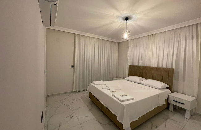 Inviting 4-bed Villa Lina With lux Pool - Photo 5