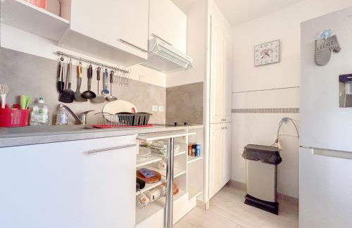 Appartement F2 à Fréjus avec terrasse et parking - Foto 8