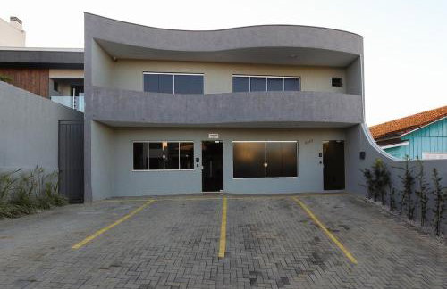 Lou Suítes - Suíte 03 com 2 camas de casal - Conforto para sua Família - Foto 5