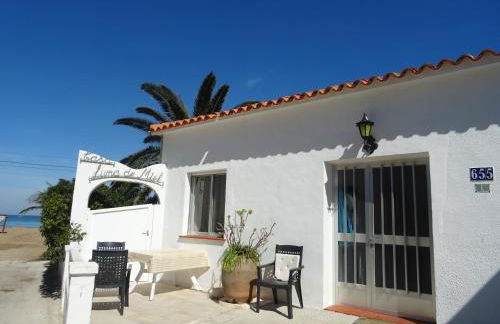 Villa at seafront with private garden-655 - Foto 2