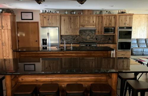 The Lodge at Pine Cone Lodge for Large gatherings! - Foto 44