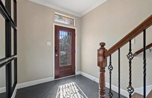 3 BD Townhome w Rooftop Terrace w Free Parking - Foto 29