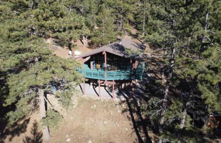 Cozy Mountain Home with Great Views, Deck & WiFi - Photo 6