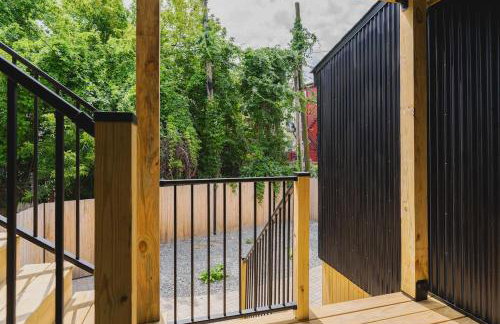 Luxury 3BD Short Walk to Airport - Foto 32