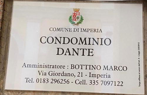 CASA DANTE: Oneglia Centro-Marina-Spiagge (3 min) - Foto 47