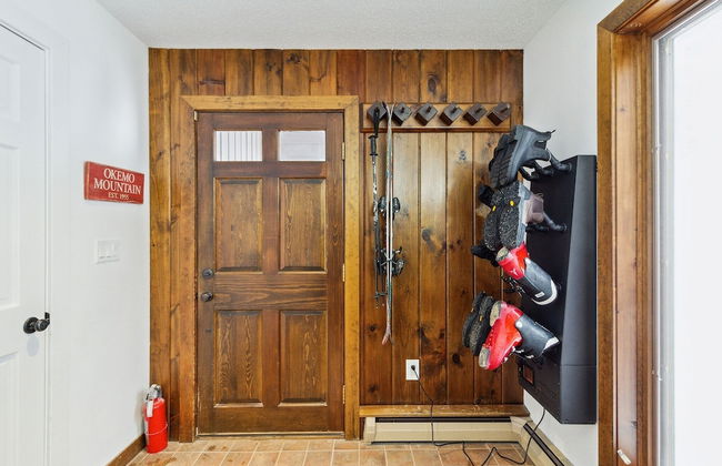 Slopeside In Okemo - Beautifully Renovated Spacious Family Townhouse 3 Bedroom Townhouse by RedAwning - Foto 28