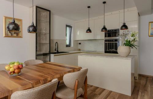 Villa Isabel - Luxury Apartments with Heated Pool & Sea View - Foto 53