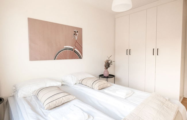 2ndhomes Modern & Cozy 2BR Apt w Balcony - Foto 5