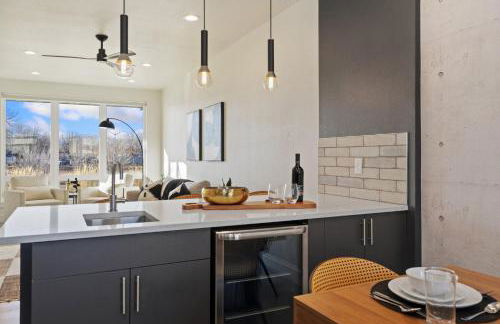 Mountain View Home with King Beds and Rooftop Deck - Foto 46