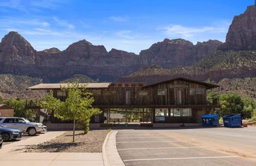 Zion Loft Unit 5 - Photo 2