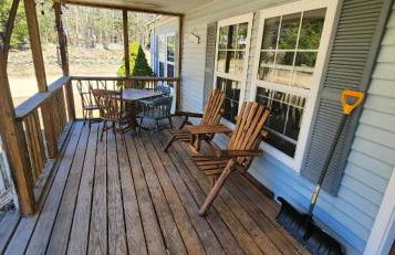 Chandler Hill Base Camp - Enjoy A Nature Getaway in this Rustic Home in the Mountains, 10 minutes from Sunday River Ski Mountain! home - Foto 37