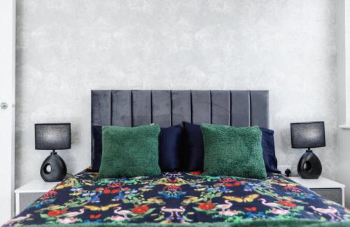 New, modern 4 bed, 3 bath house ,free parking - Foto 12