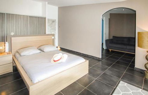 Nice Home In Suze-La-Rousse With Wifi - Foto 28