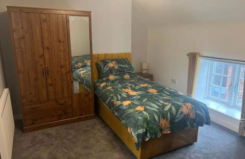 3 bed flat 10 mins to Alton Towers Sleeps 6-8 people - Foto 48