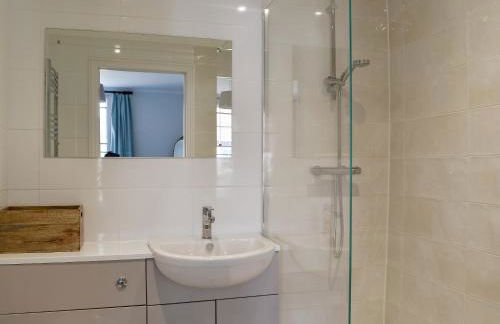 The Townhouse - Photo 13