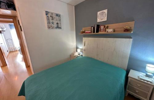 Bonito apartamento con gran terraza y piscina comunitaria AV-08 - Foto 17