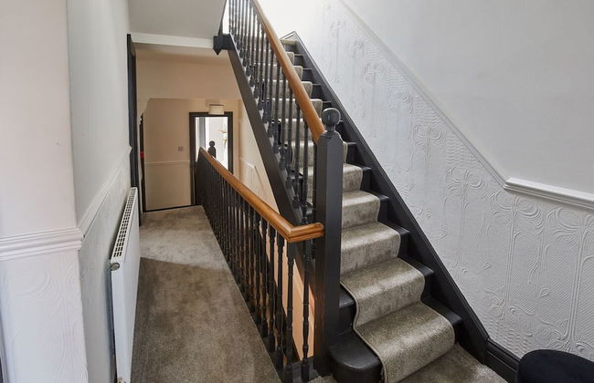 Host Stay Raven House - Photo 26