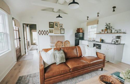 Luxury Cabin getaway with hot tub and stunning views - Foto 13