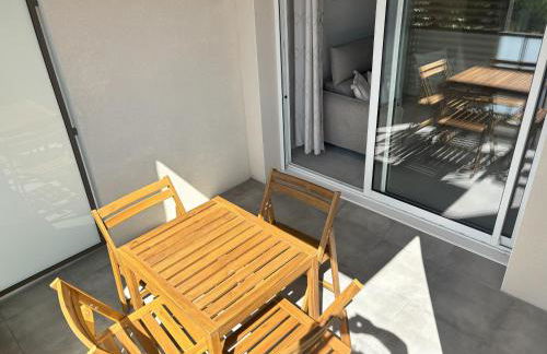 Very comfortable air-conditioned 2 rooms with direct beach access and a free parking - Foto 9