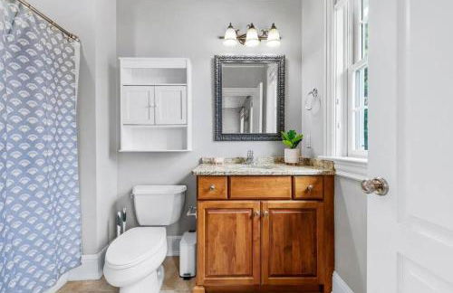 Lush Palace Has Power and Water, MTR Options - Foto 39