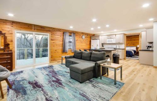 Tranquil Creekside Hideout: Families Welcome! - Foto 5