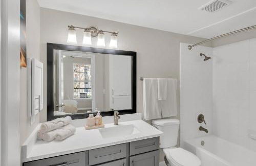 Charming 1BR Easy Access to The Woodlands - Photo 15