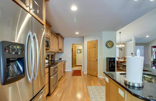 White Swan Lake Home Near Hiking and Snowmobiling! - Foto 10