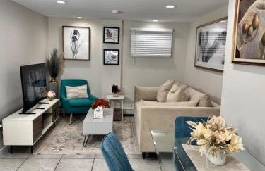 Julie's Cozy 2 Bedroom Basement Apartment - Foto 8