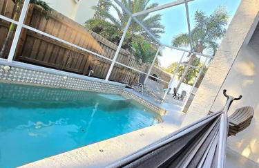 Pool house Best location in Wesley Chapel - Photo 55