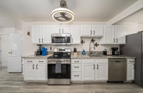 3BR 2BA Cozy Home with Jacuzzi Near Downtown - Foto 7