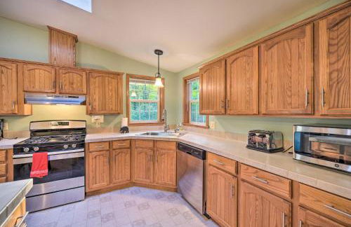 Tranquil Cabin Getaway Near Red Cedar Lake! - Foto 11