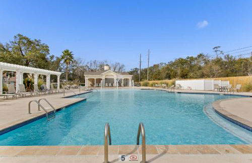 Luxury Condo in Gulfport - Photo 48