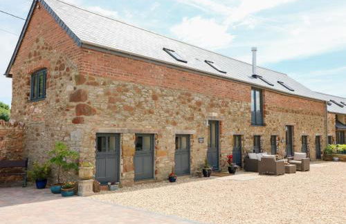 Swifts Barn - Photo 26