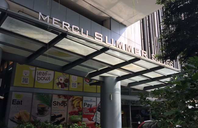 Mercu Summer Suites Freluxe Homestay - Foto 17