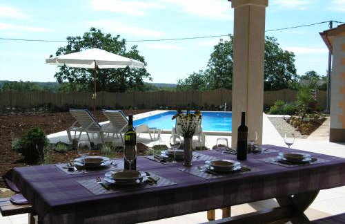 Villa Fragola - Holiday house with large garden - Photo 11