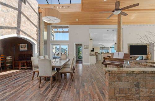 Expansive Ocean-View Retreat with Home Theatre & Spa - Foto 21